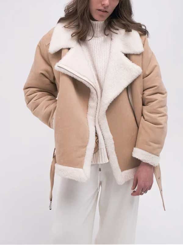 Women’s Sheepskin Beige Jacket .